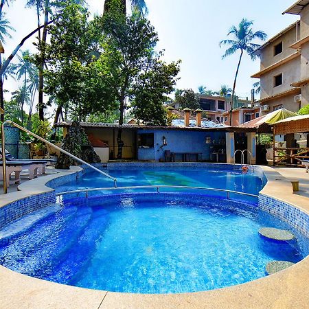 Fabhotel Kris Resort - Nr Calangute Beach Bagian luar foto
