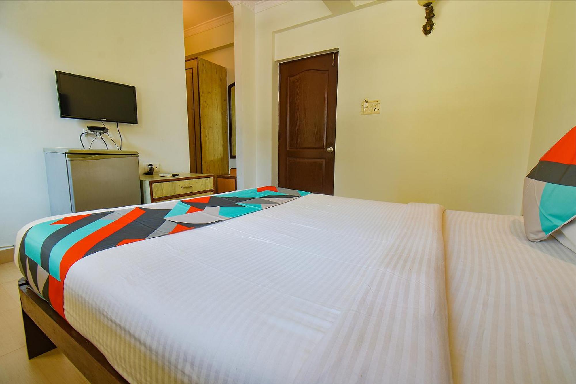 Fabhotel Kris Resort - Nr Calangute Beach Bagian luar foto